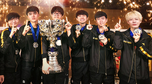 的多项国际 的多项国际